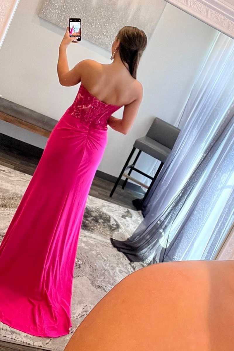 Vestido de fiesta largo de encaje con corsé y escote en forma de corazón con abertura